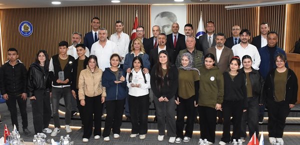EKONOMİYE DEĞER KATANLAR ÖDÜL TÖRENİ